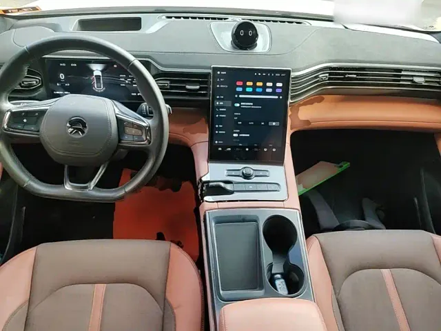 Nio EC6 — Фото автомобиля 9