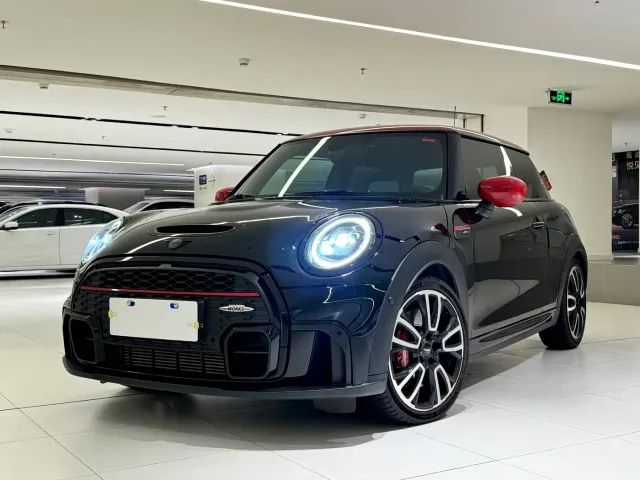 Фотография автомобиля — MINI John Cooper Works