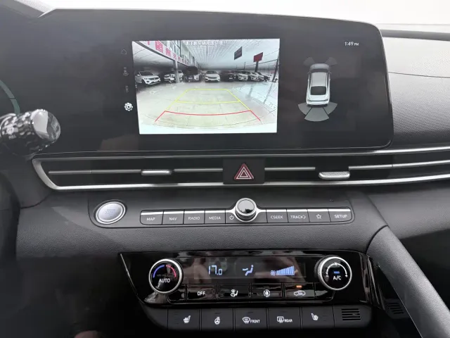 Hyundai Elantra — Фото автомобиля 9