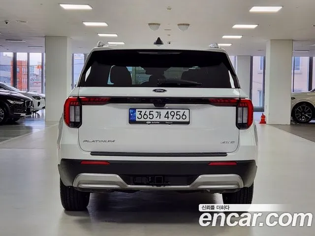 Ford Explorer Generation 6 — Фото автомобиля 4