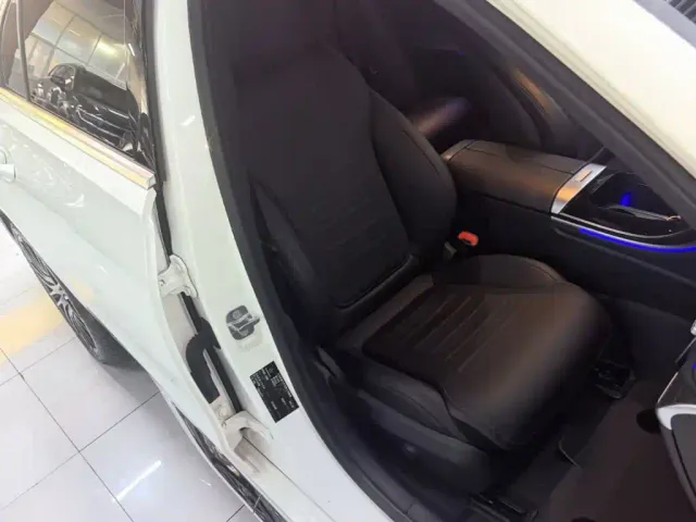 Mercedes-Benz C-Class — Фото автомобиля 24
