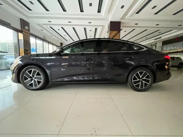 BYD Qin L — Фото автомобиля 4