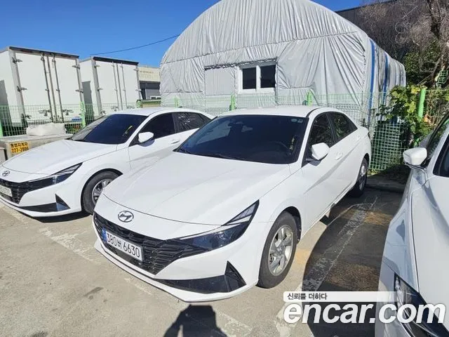 Hyundai Avante — Фото автомобиля 3