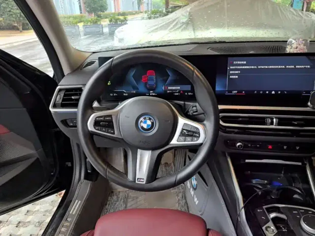 BMW i3 — Фото автомобиля 10