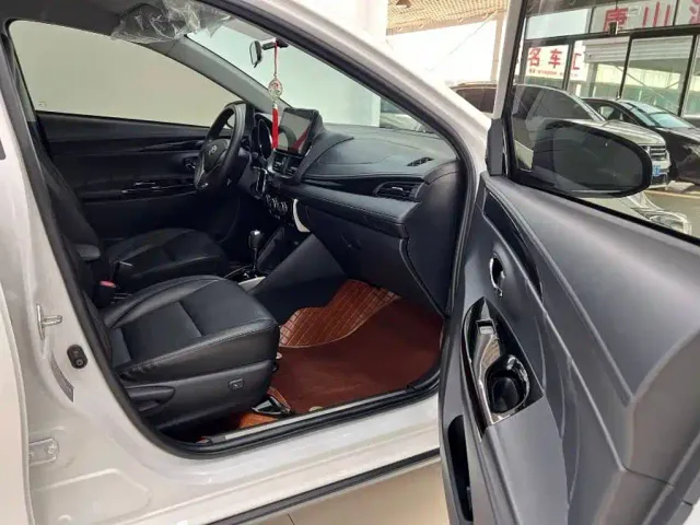 Toyota YARiS L Zhi Xuan — Фото автомобиля 11