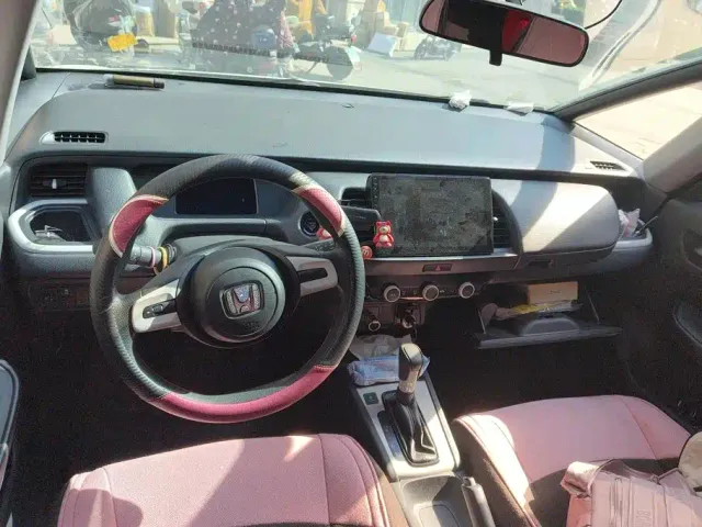 Honda Fit — Фото автомобиля 12