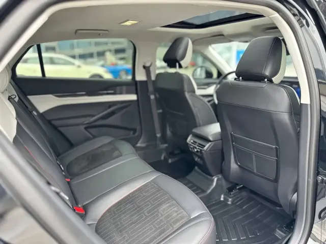 Ford Mondeo — Фото автомобиля 10
