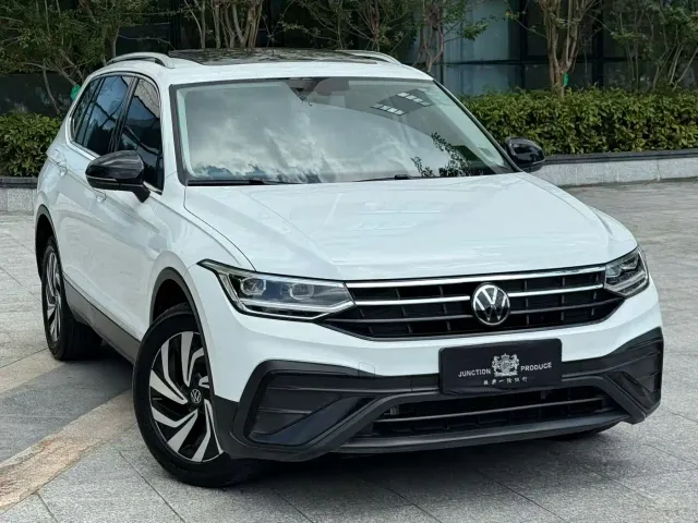 Фотография автомобиля — Volkswagen Tiguan L