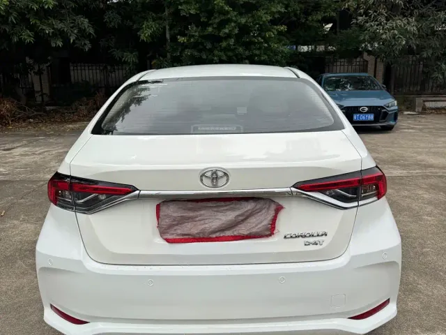Toyota Corolla — Фото автомобиля 5