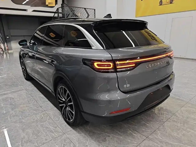 Leapmotor C11 — Фото автомобиля 4