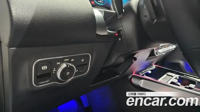 Mercedes-Benz EQB — Фото автомобиля 17