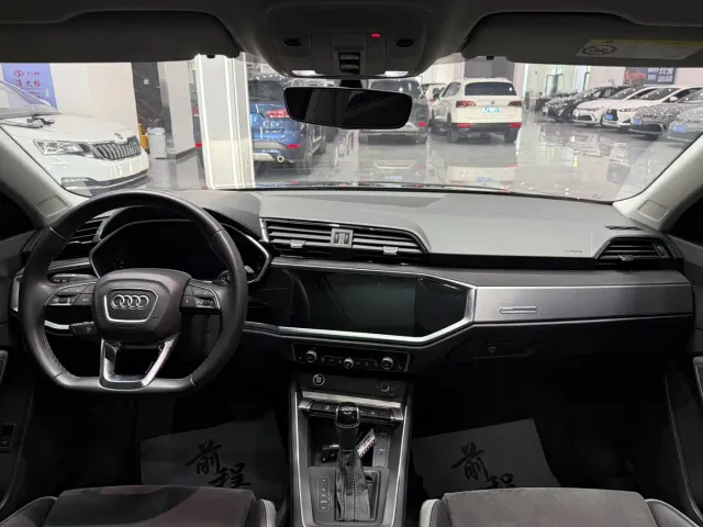 Audi Q3 — Фото автомобиля 21