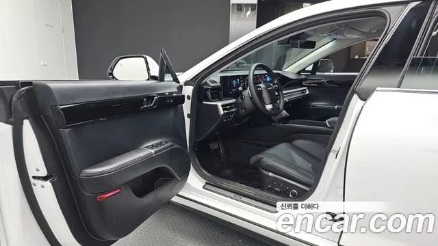 Hyundai Grandeur GN7 — Фото автомобиля 10