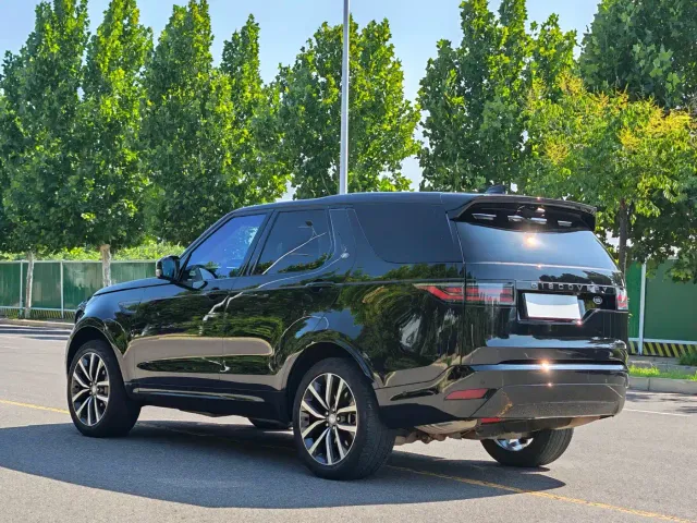 Land Rover Discovery — Фото автомобиля 7