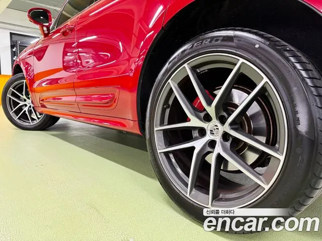 Porsche Macan — Фото автомобиля 8