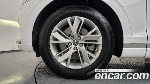 Genesis GV70 2.5T Бензин AWD — Фото автомобиля 5