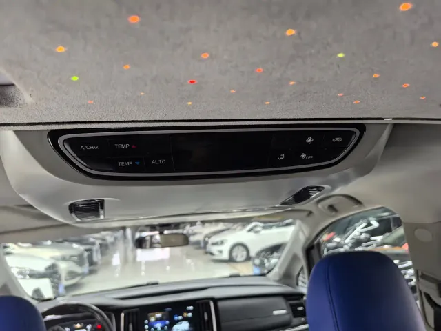 GAC Trumpchi M8 — Фото автомобиля 16