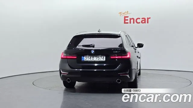 BMW 3-Series 3 серия (G20) 320i Touring Luxury — Фото автомобиля 4