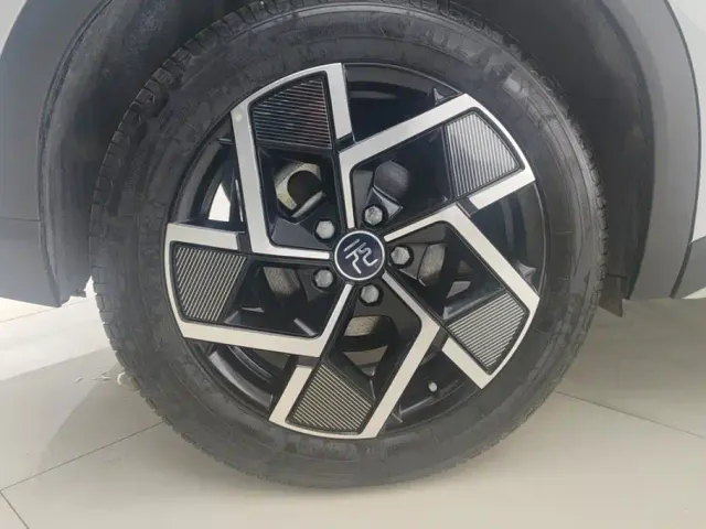 BYD Yuan PLUS — Фото автомобиля 6