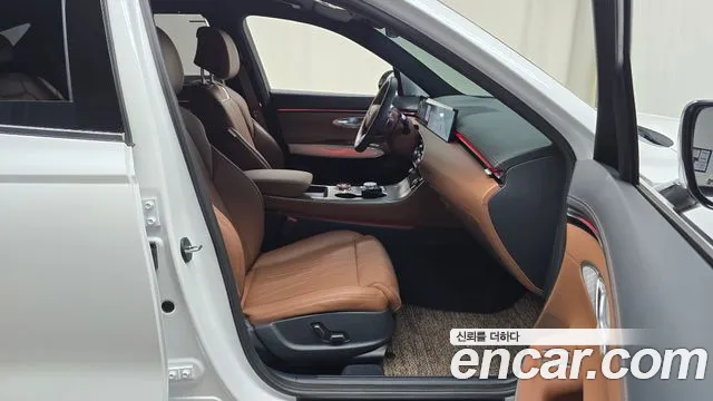 Genesis GV70 2.5T Бензин AWD — Фото автомобиля 25