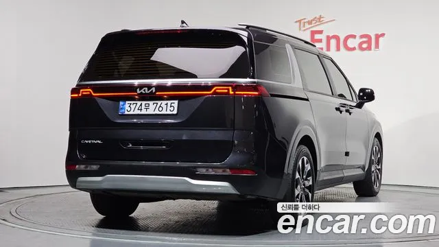 Kia Canival Carnival 4 поколение 9 мест Prestige — Фото автомобиля 2