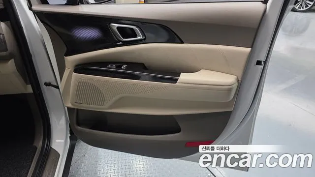 Kia Canival Carnival 4 поколение Бензин 9 мест Signature — Фото автомобиля 21
