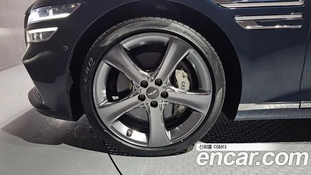 Genesis G80 RG3 — Фото автомобиля 5