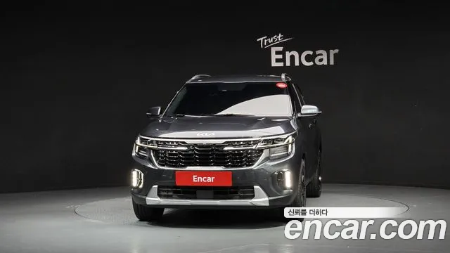 Kia Seltos Бензин 1.6 турбо 2WD — Фото автомобиля 3