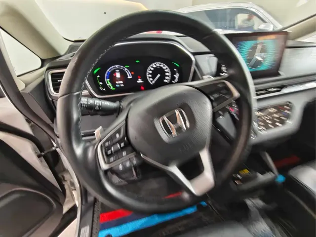 Honda Elysion — Фото автомобиля 13