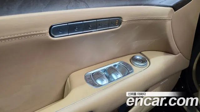 Genesis G90 Бензин 3.5 турбо AWD — Фото автомобиля 26