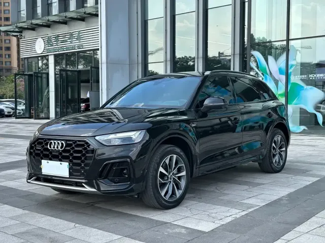 Фотография автомобиля — Audi Q5L