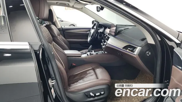 BMW Gran Turismo — Фото автомобиля 11