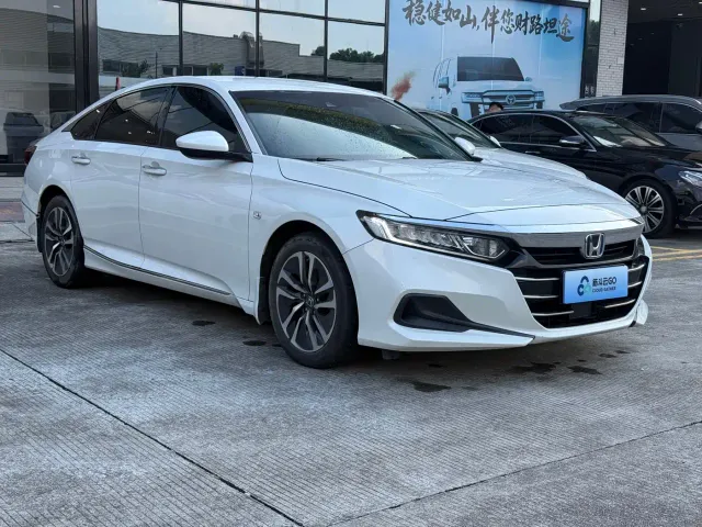 Фотография автомобиля — Honda Accord