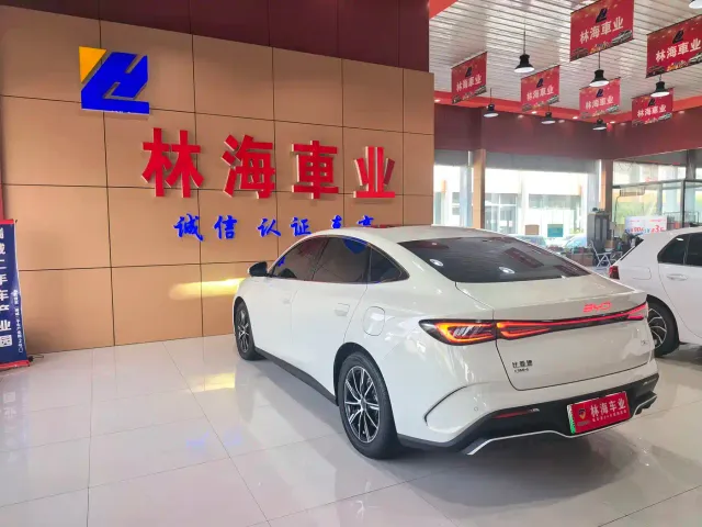 BYD Seal 06 — Фото автомобиля 13