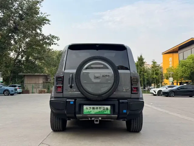 iCAR V27 — Фото автомобиля 14