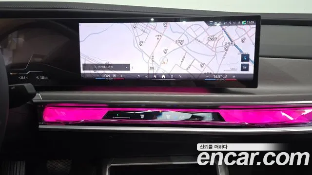 BMW i7 G70 — Фото автомобиля 14