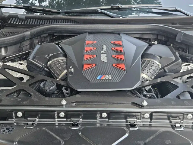 BMW X6 M — Фото автомобиля 20