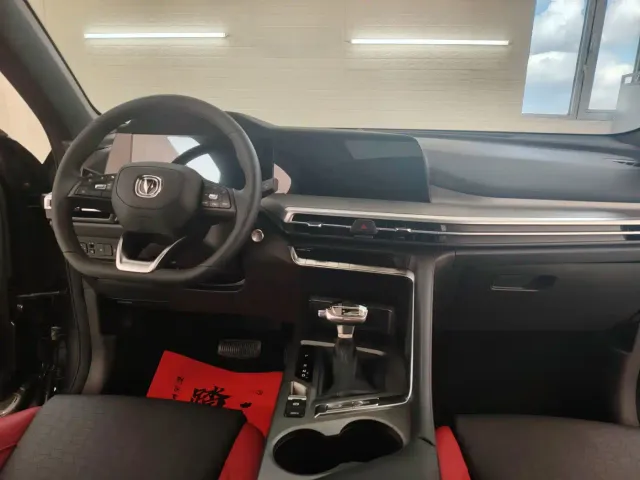 Changan CS35 Plus — Фото автомобиля 9