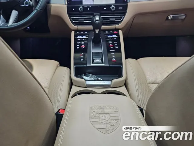 Porsche Macan — Фото автомобиля 14