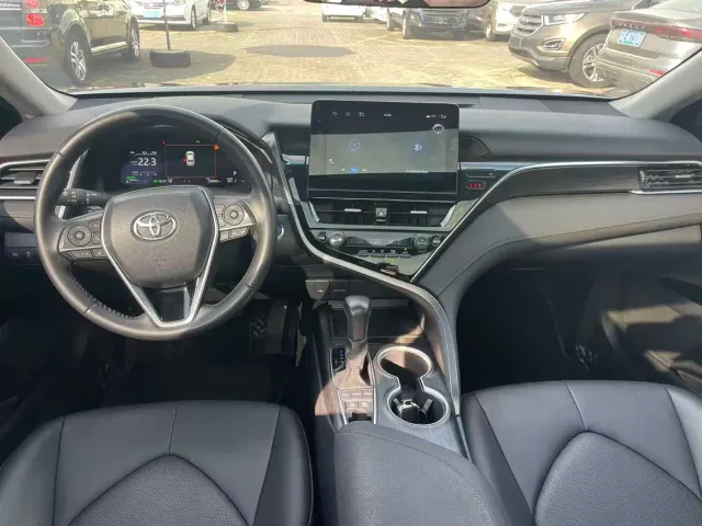 Toyota Camry — Фото автомобиля 6