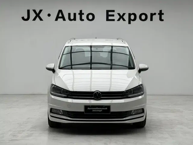 Volkswagen Touran — Фото автомобиля 2