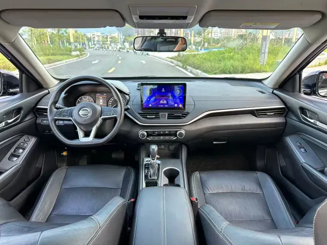 Nissan Teana — Фото автомобиля 13
