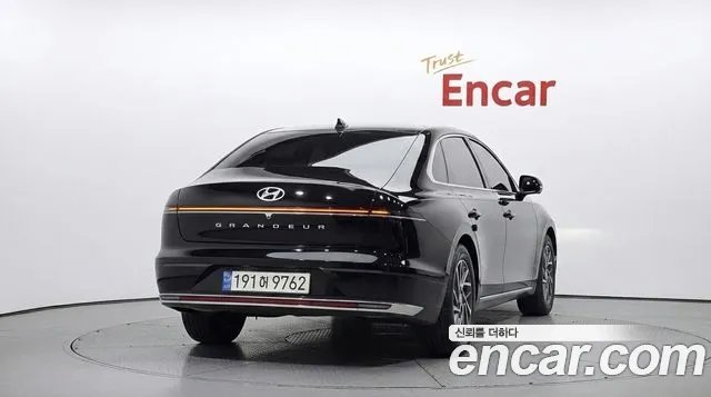 Hyundai Grandeur Grandeur (GN7) 2.5 Бензин 2WD — Фото автомобиля 4