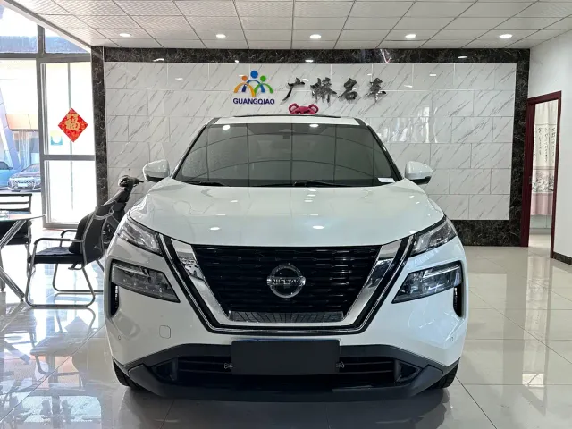 Nissan X-Trail — Фото автомобиля 2