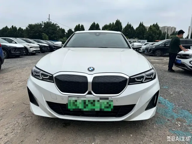 BMW i3 — Фото автомобиля 2