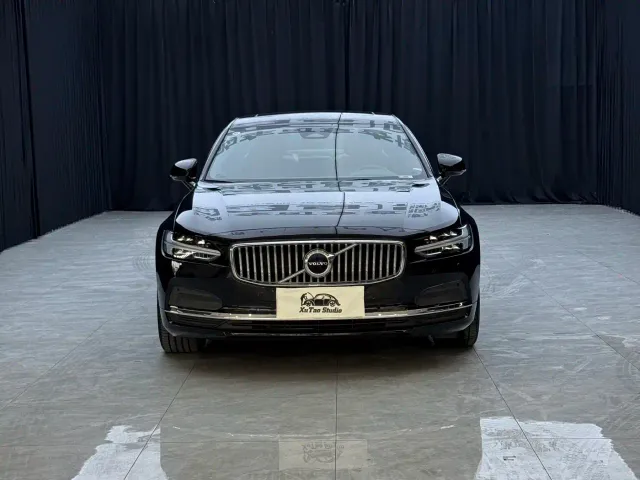 Volvo S90 — Фото автомобиля 2