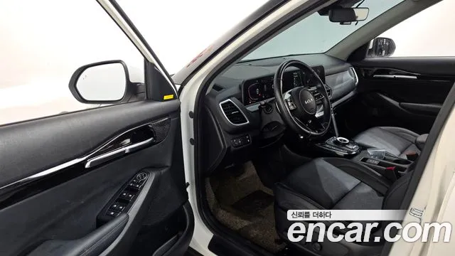 Kia Seltos Новый Seltos Бензин 2.0 2WD — Фото автомобиля 10
