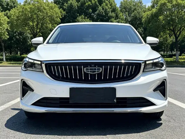 Geely Emgrand — Фото автомобиля 2