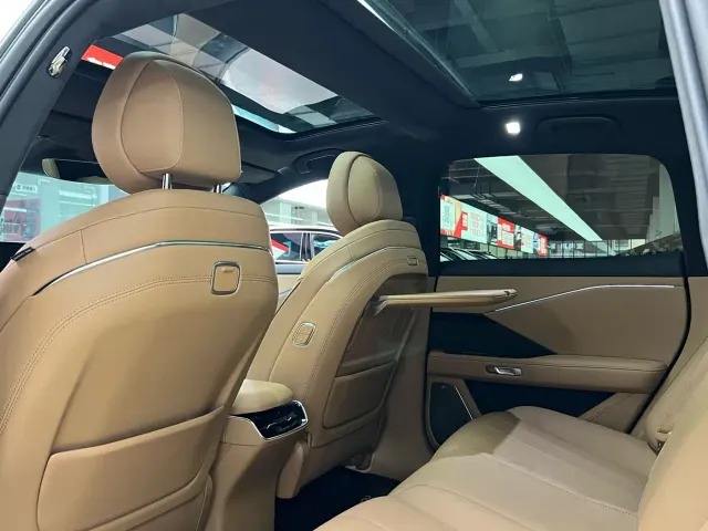 Toyota BoZhi 7 — Фото автомобиля 11