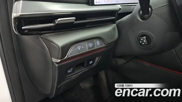 Genesis GV80 — Фото автомобиля 25